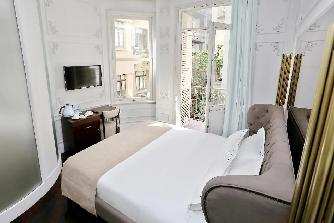 Design Houses Taksim Istanbul 4*,